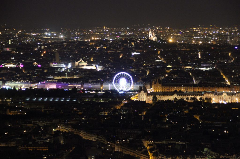 Migliore vista panoramica di Parigi dall'alto: Tour Montparnasse 1 Vista panoramica di Parigi dall'alto di sera