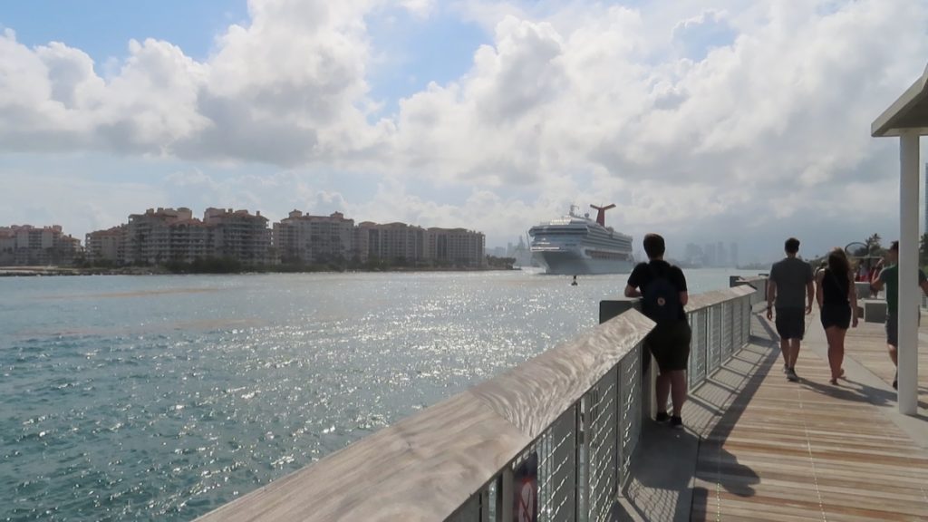 Cosa vedere a Miami: South Pointe Park 6 Cosa-vedere-a-Miami-South-Pointe-Park-passeggiata-e-navi