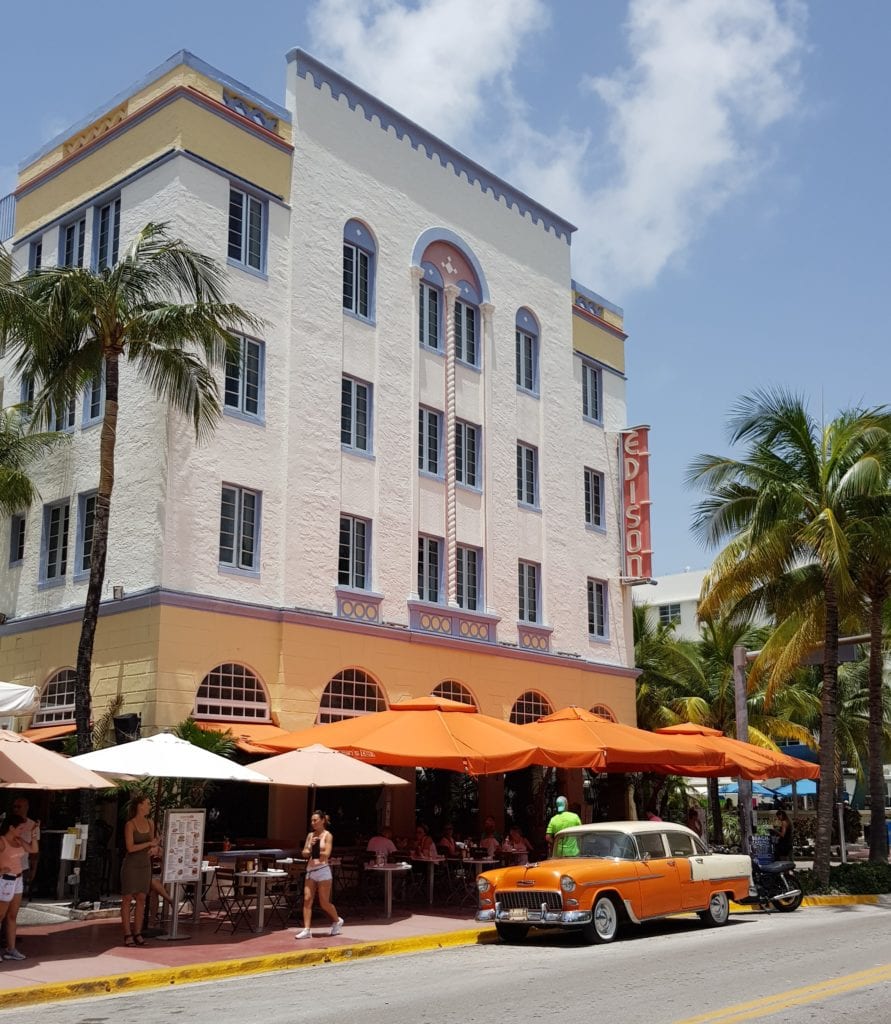 Cosa vedere a Miami South Beach? Ocean Drive 2 Cosa vedere a Miami South Beach Cosa visitare a Miami ocean drive esison