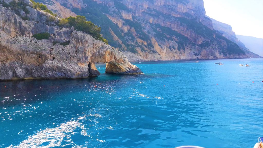 Spiagge mozzafiato nel Golfo di Orosei: Il Paradiso Sardo 9 Orosei Spiagge Video Cala Goloritzé Golfo Orosei Sardegna