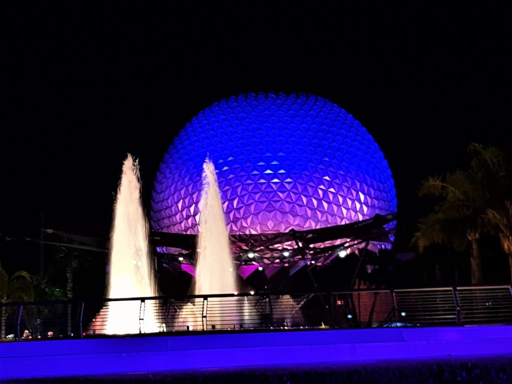 Stati Uniti cosa vedere 10 Disney World Orlando quali parchi scegliere Epcot spaceship earth