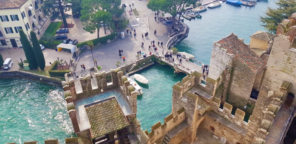 Top 7 Lago di Garda Sirmione cosa vedere? 2 castello di sirmione foto