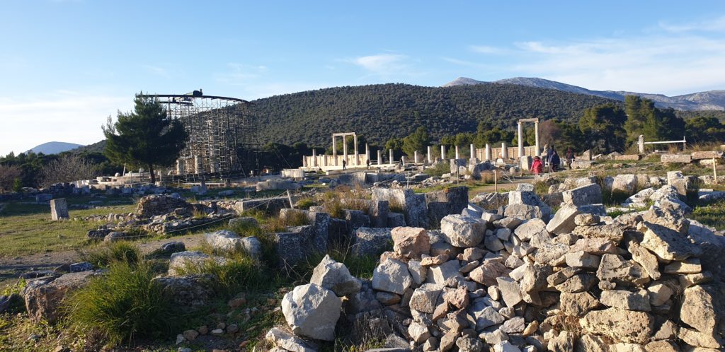 Santuario di Asclepio a Epidauro: luogo di guarigione? 3 il Santuario di Asclepio a Epidauro