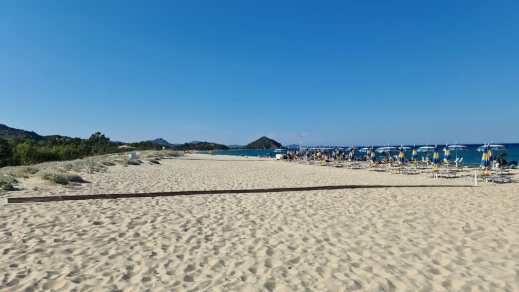 Spiagge Costa Rei: Guida Completa da Nord a Sud | Mappa e Segreti Nascosti 1 Spiagge Costa Rei Sardegna Cala Sinzias Capo Ferrato