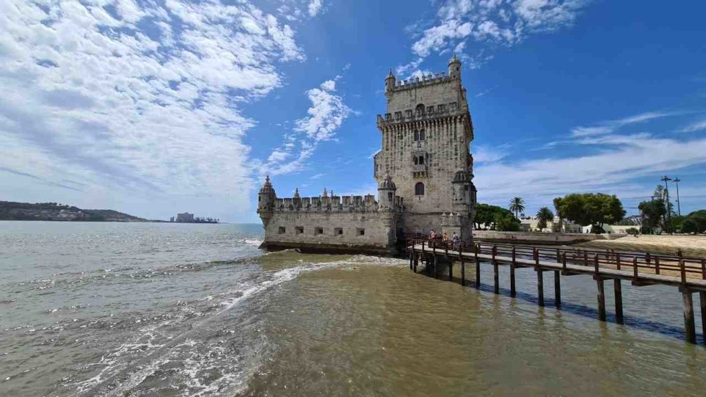 Cosa vedere a Lisbona? 7 luoghi imperdibili 8 cosa vedere a lisbona torre de belem
