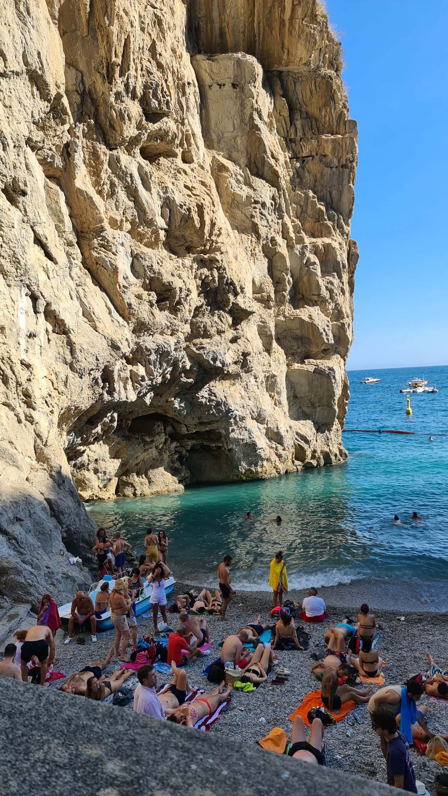 TOP Spiagge Costiera Amalfitana Cosa vedere? 99 Spiagge Costiera Amalfitana Cosa vedere marina di Praia scaled