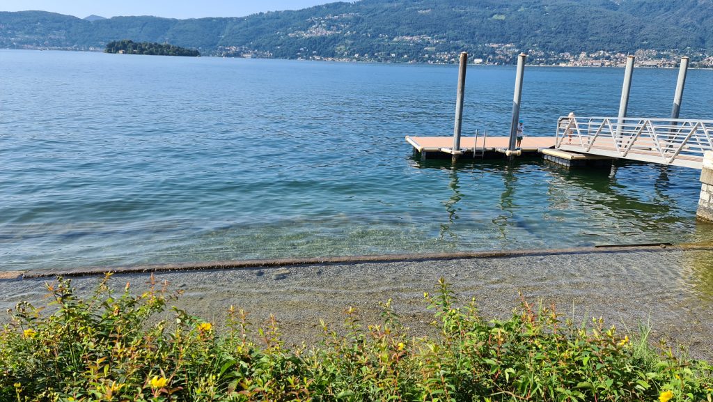 TOP Spiagge Lago Maggiore 7 Spiaggia di Suna Verbania Lago Maggiore Cosa Vedere 4 scaled