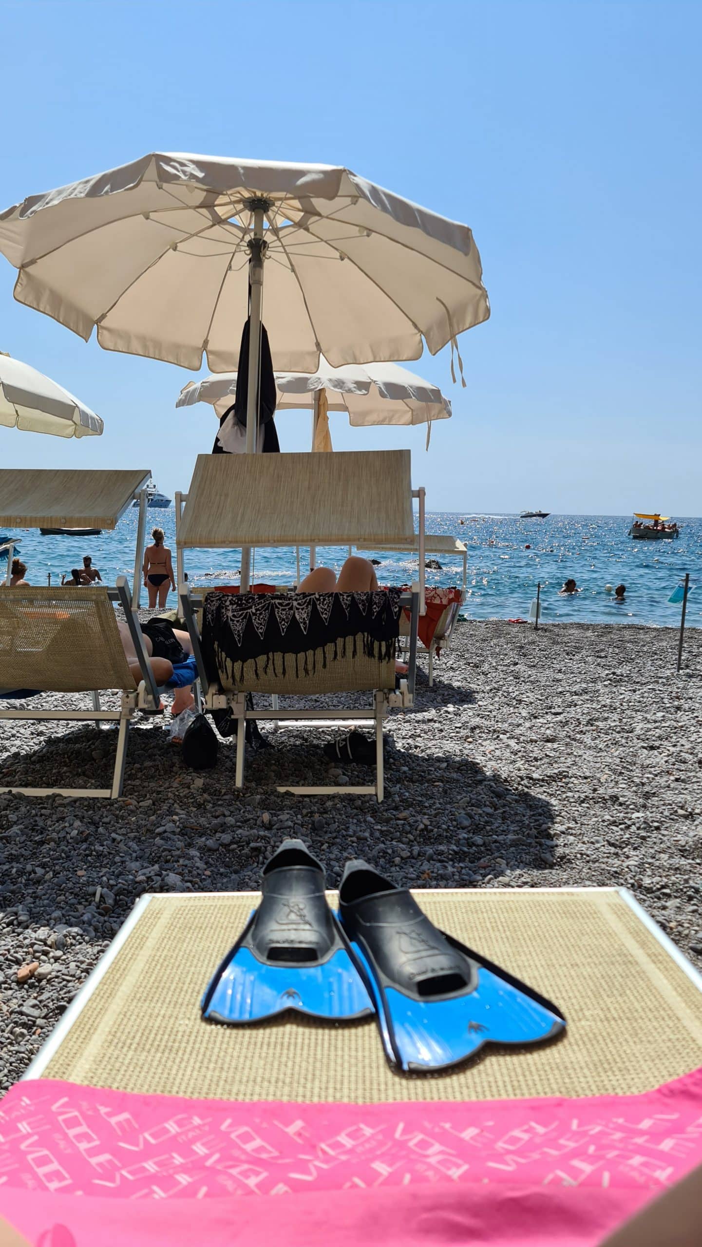 TOP Spiagge Costiera Amalfitana Cosa vedere? 37 cosa vedere costiera amalfitana spiagge il duoglio beach lido degli artisti 10 scaled
