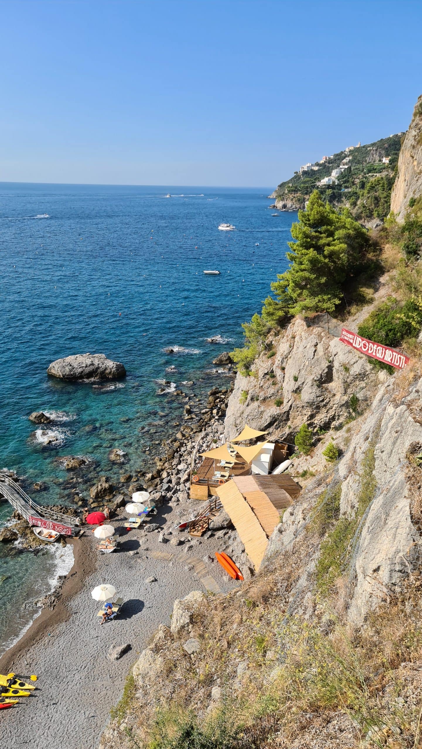TOP Spiagge Costiera Amalfitana Cosa vedere? 35 cosa vedere costiera amalfitana spiagge il duoglio beach lido degli artisti 8 scaled