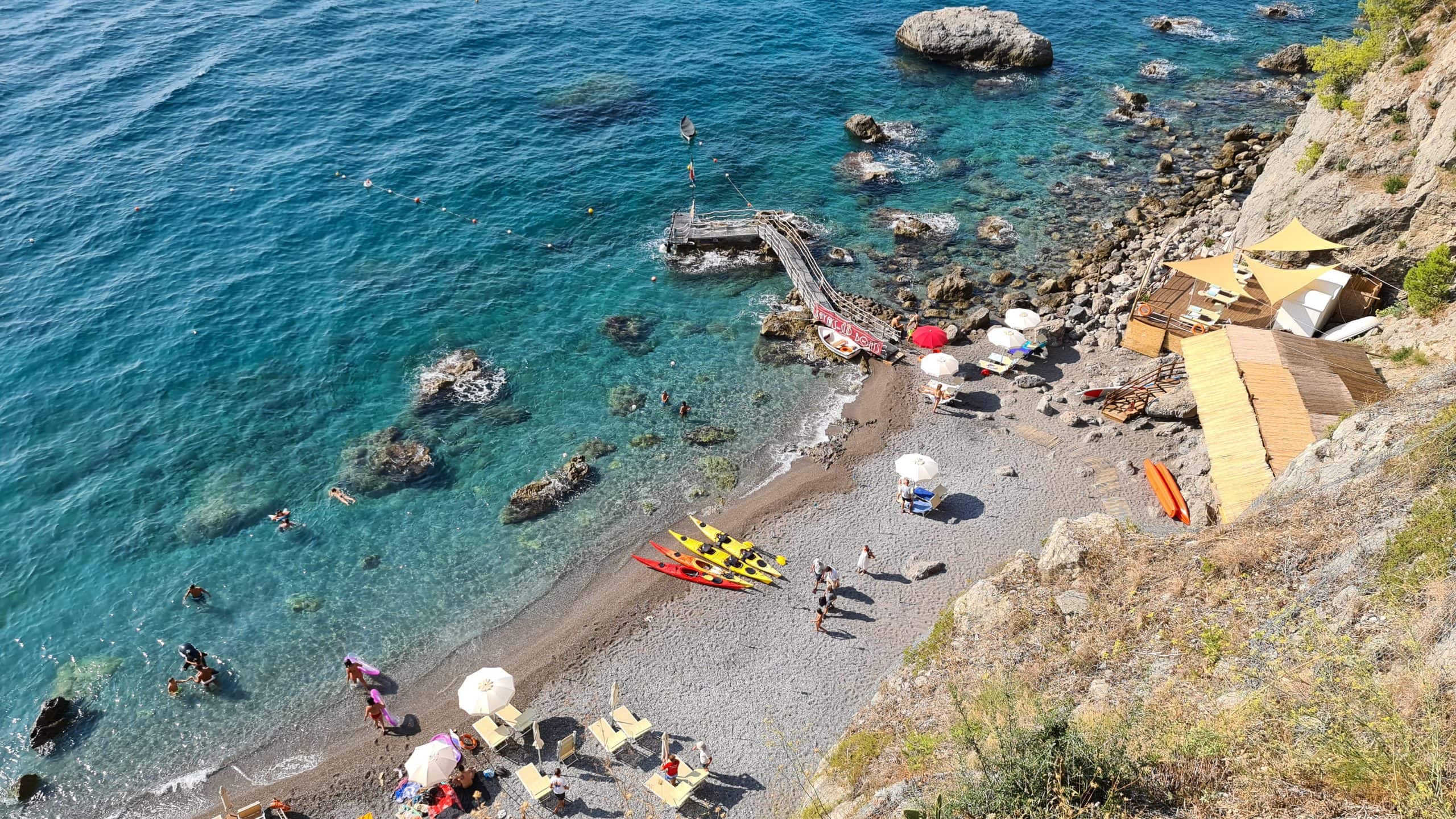 TOP Spiagge Costiera Amalfitana Cosa vedere? 26 spiaggia il duoglio costiera amalfitana
