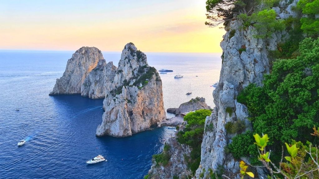 Top 5 Faraglioni Capri da dove vederli? 14 Faraglioni capri 8k