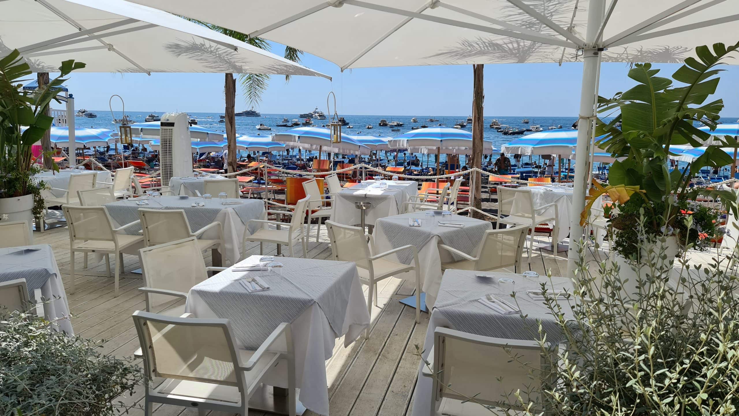 TOP Spiagge Costiera Amalfitana Cosa vedere? 8 lido lincanto positano spiaggia marina grande 5 scaled