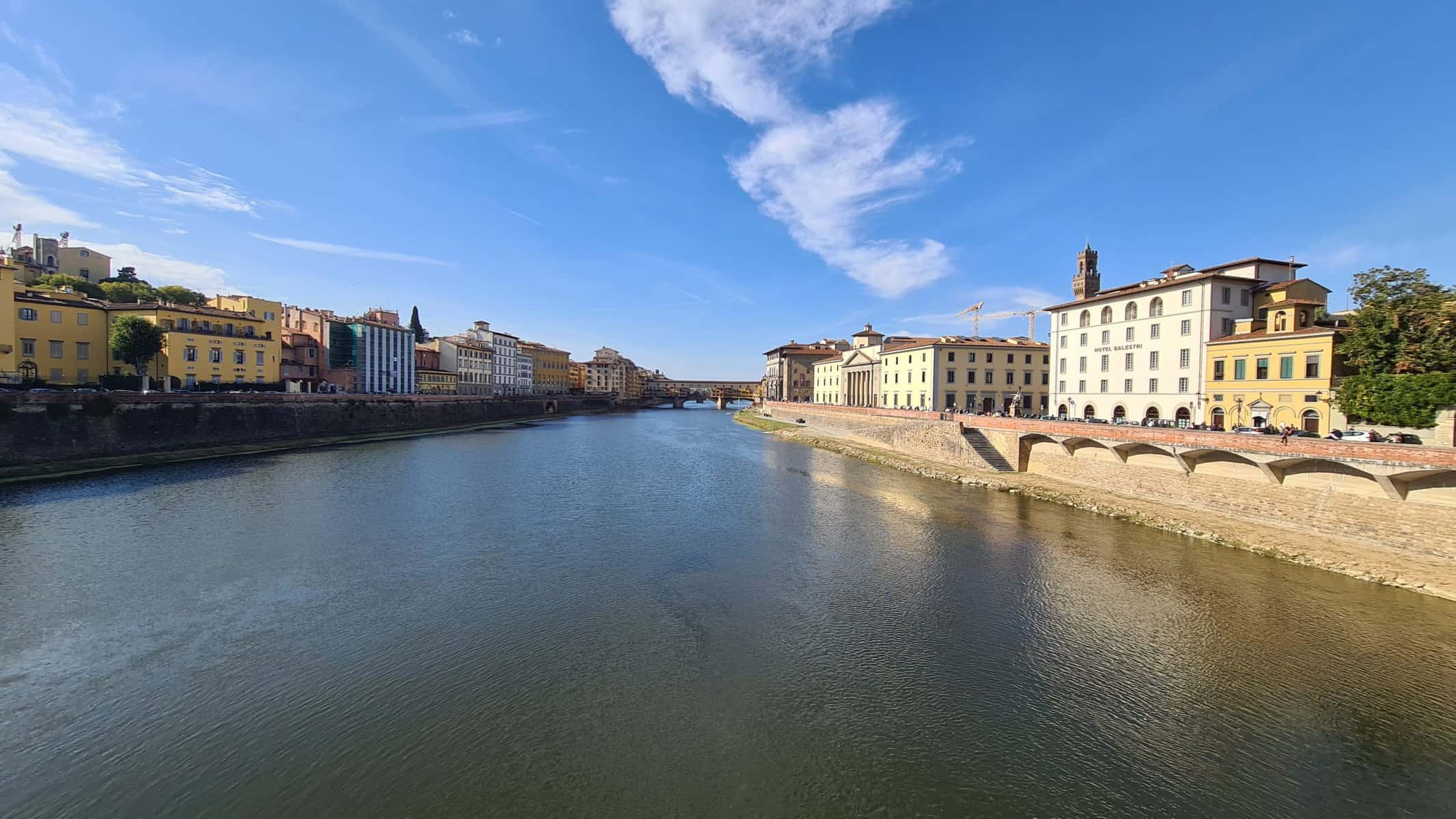 Cose da vedere a Firenze arno passeggiata lungo il fiume 9 scaled