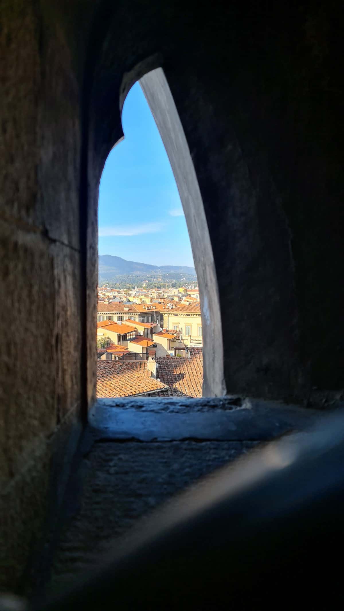 Cose da vedere a Firenze cupola di brunelleschi vista di firenze scaled