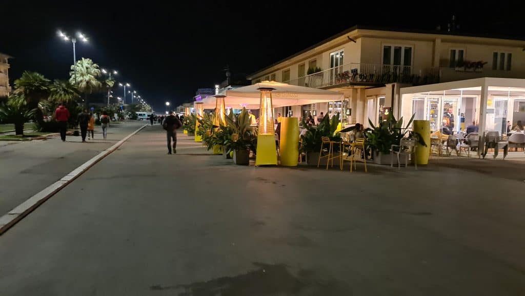 Viareggio cosa vedere? Spiaggia Viareggio... 17 Viareggio cosa vedere Spiaggia Viareggio 11