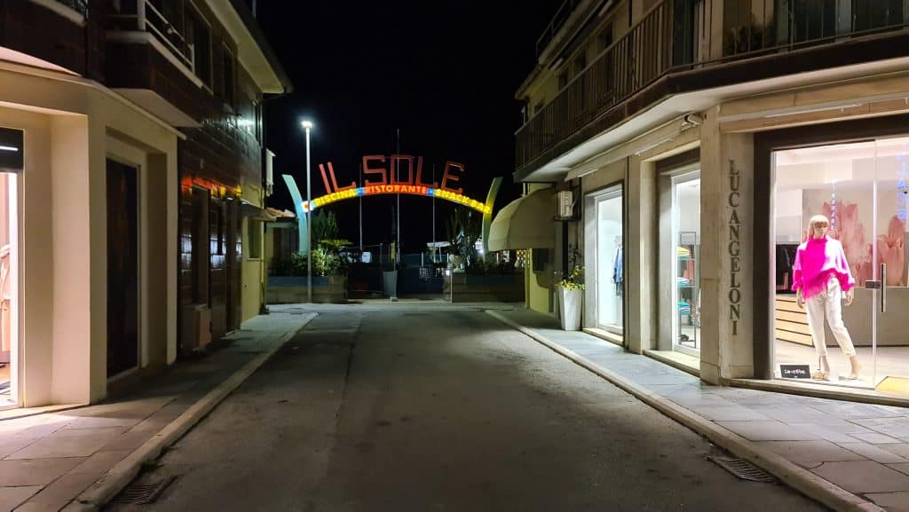 Viareggio cosa vedere? Spiaggia Viareggio... 11 Viareggio cosa vedere Spiaggia Viareggio 18