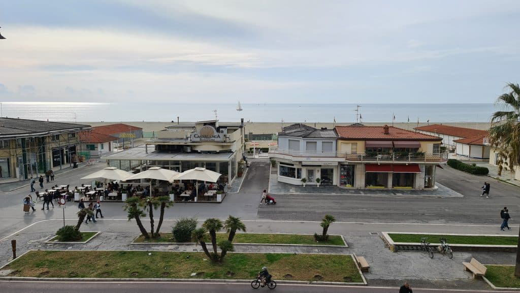 Viareggio cosa vedere? Spiaggia Viareggio... 22 Viareggio cosa vedere Spiaggia Viareggio 3