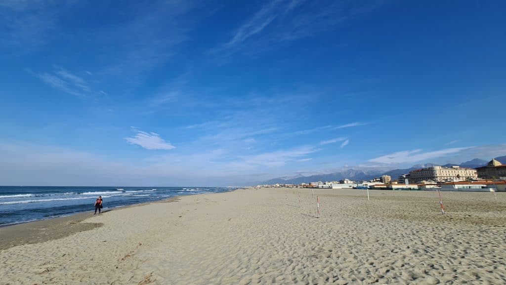 Viareggio cosa vedere? Spiaggia Viareggio... 36 Viareggio cosa vedere Spiaggia Viareggio 32