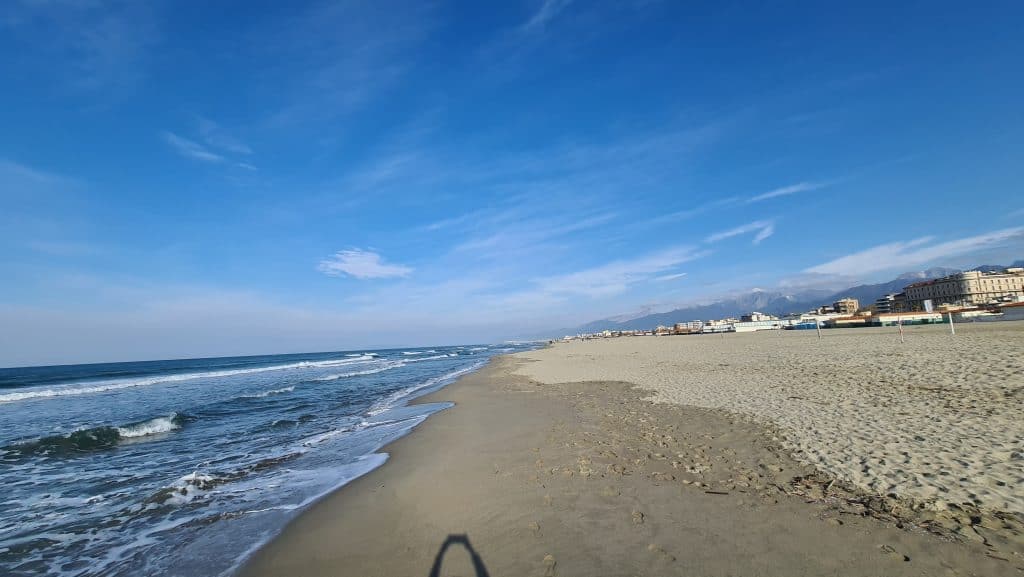 Viareggio cosa vedere? Spiaggia Viareggio... 31 Viareggio cosa vedere Spiaggia Viareggio 37
