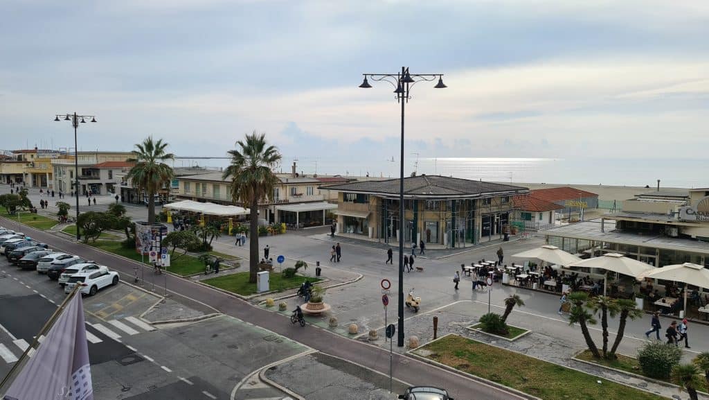 Viareggio cosa vedere? Spiaggia Viareggio... 21 Viareggio cosa vedere Spiaggia Viareggio 4