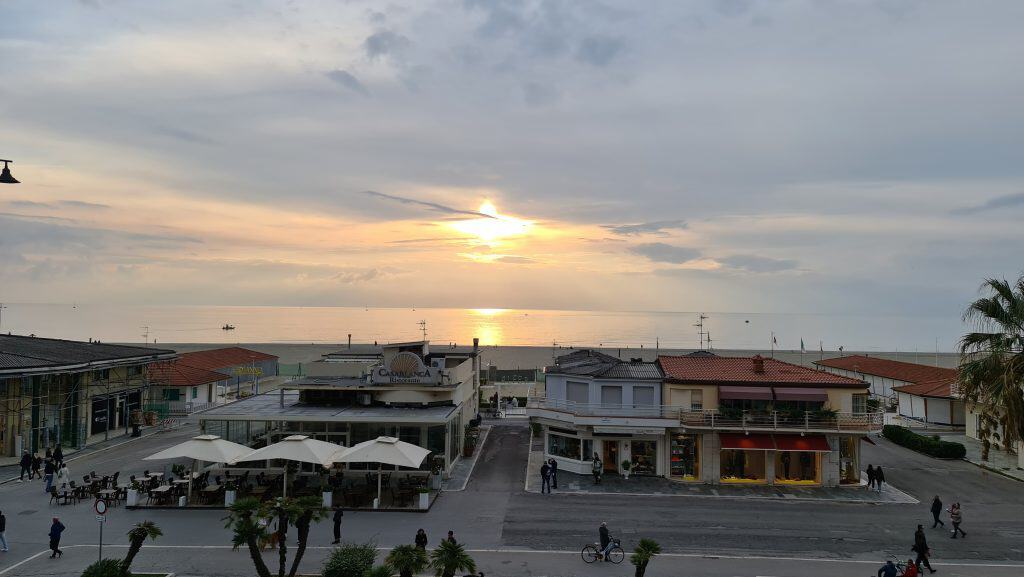 Viareggio cosa vedere? Spiaggia Viareggio... 1 Viareggio cosa vedere Spiaggia Viareggio 7
