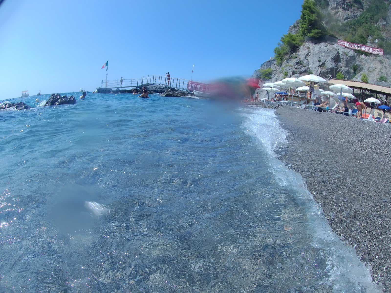TOP Spiagge Costiera Amalfitana Cosa vedere? 85 cosa vedere costiera amalfitana spiagge il duoglio beach lido degli artisti mare 30 scaled