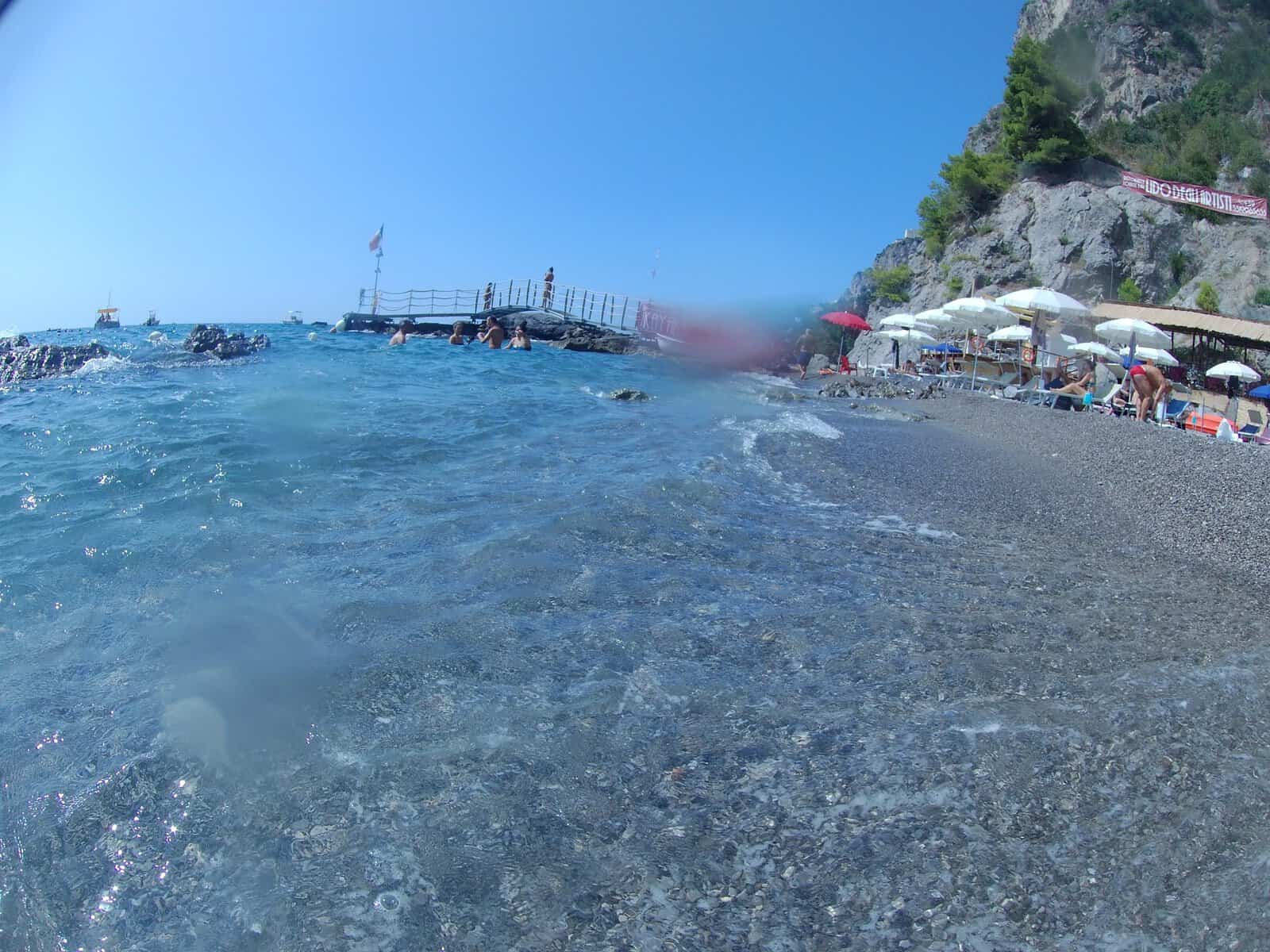 TOP Spiagge Costiera Amalfitana Cosa vedere? 86 cosa vedere costiera amalfitana spiagge il duoglio beach lido degli artisti mare 31 scaled