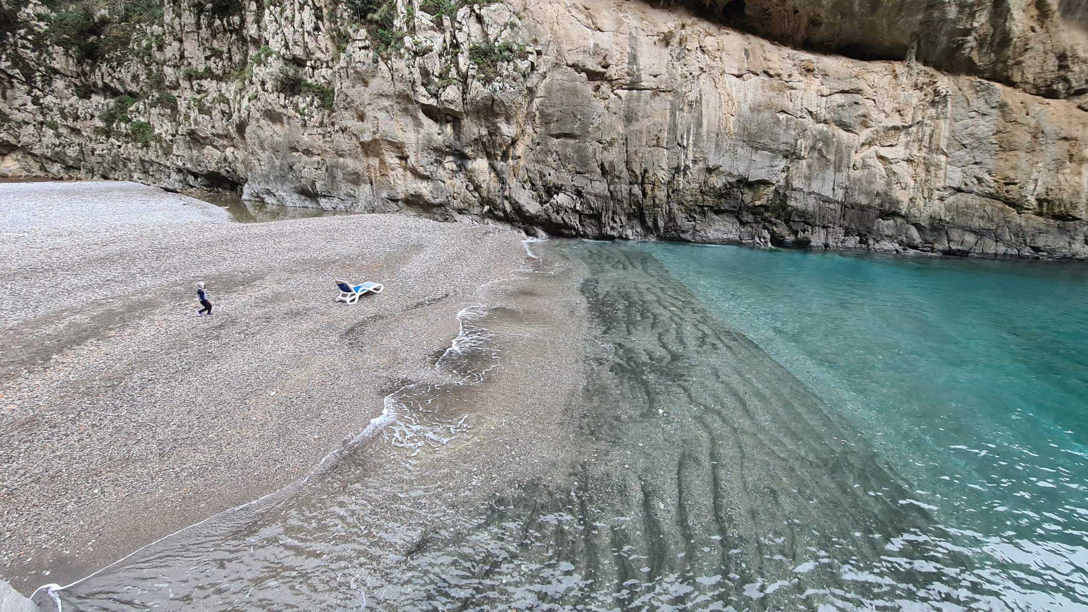TOP Spiagge Costiera Amalfitana Cosa vedere? 139 Spiaggia Fiordo di Furore in inverno Costiera Amalfitana tripilare 36