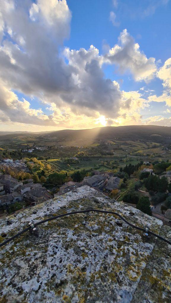 Top 10 Cosa vedere a San Gimignano? 84 Cosa vedere a San Gimignano torre grossa vista toscana dallalto tripilare 15
