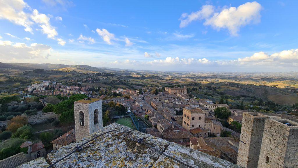 Top 10 Cosa vedere a San Gimignano? 75 Cosa vedere a San Gimignano torre grossa vista toscana dallalto tripilare 6