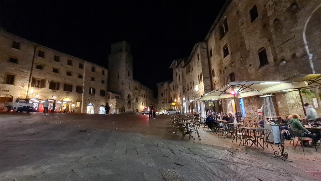 Top 10 Cosa vedere a San Gimignano? 31 cosa vedere a san gimignano Via Centrale e piazze tripilare 28