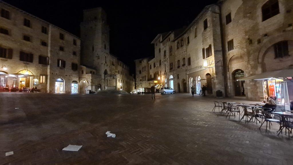 Top 10 Cosa vedere a San Gimignano? 33 cosa vedere a san gimignano Via Centrale e piazze tripilare 30