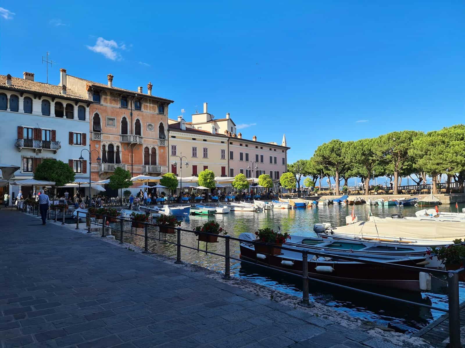 Top 8 Desenzano del Garda Cosa Vedere? 11 Porto vecchio desenzano sul garda cosa vedere tripilare 1
