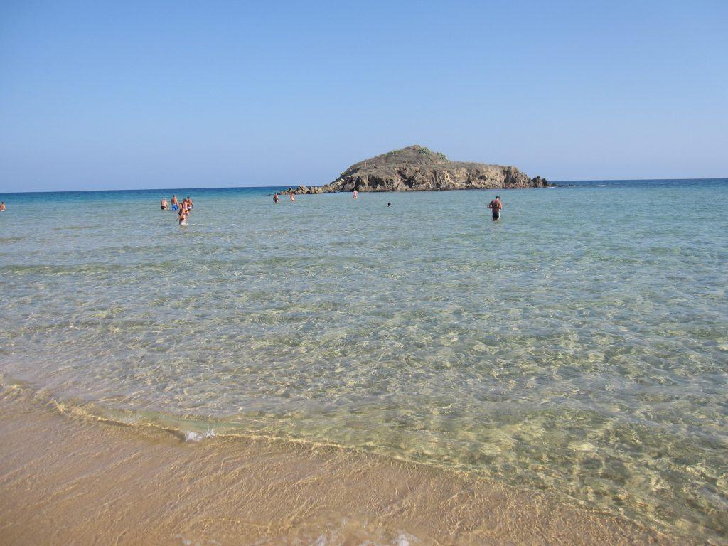 Spiagge Chia: Un Paradiso Terrestre. Scopri le Magiche Spiagge di Su Giudeu e Tuerredda 1 Spiaggia Su giudeu Chia Sardegna Foto tripilare 2
