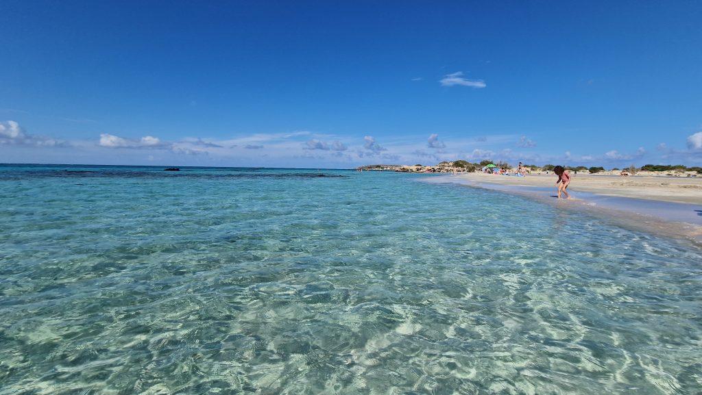 Spiaggia Elafonissi Creta: Un'Esperienza Magica tra Sabbia Rosa e Mare Cristallino 2 migliori spiagge creta cosa vedere spiaggia di elafonissi creta grecia tripilare 23