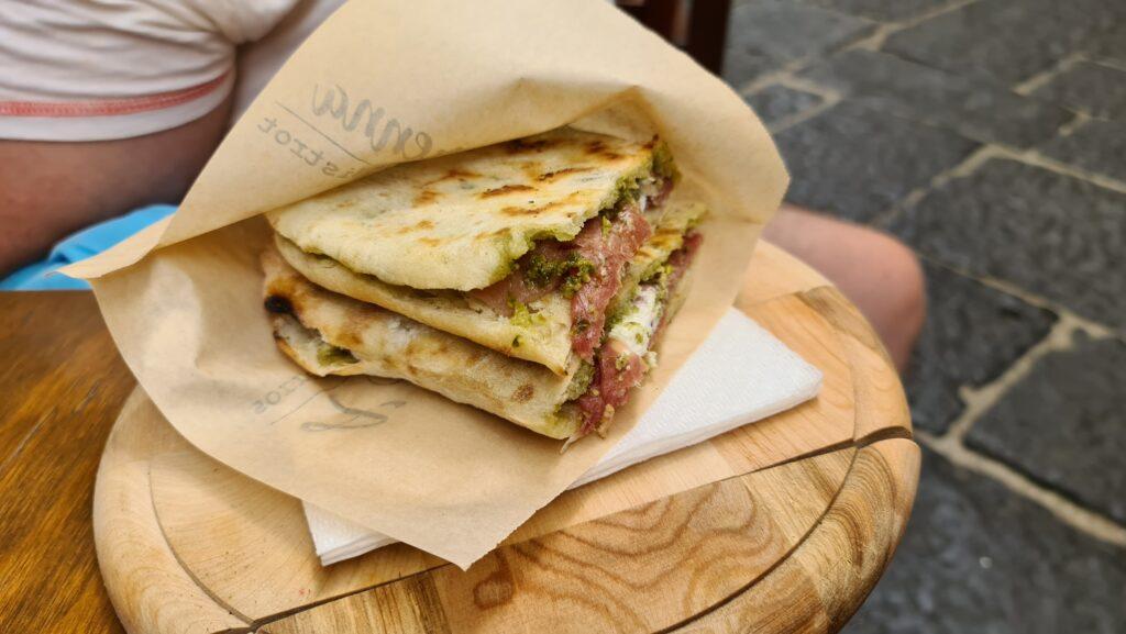 TOP 10 Cosa vedere a Sorrento. Sorrento Spiagge Costiera e... 66 AMarenna Sorrento Bakery Bistrot Sorreno dove mangiare 2