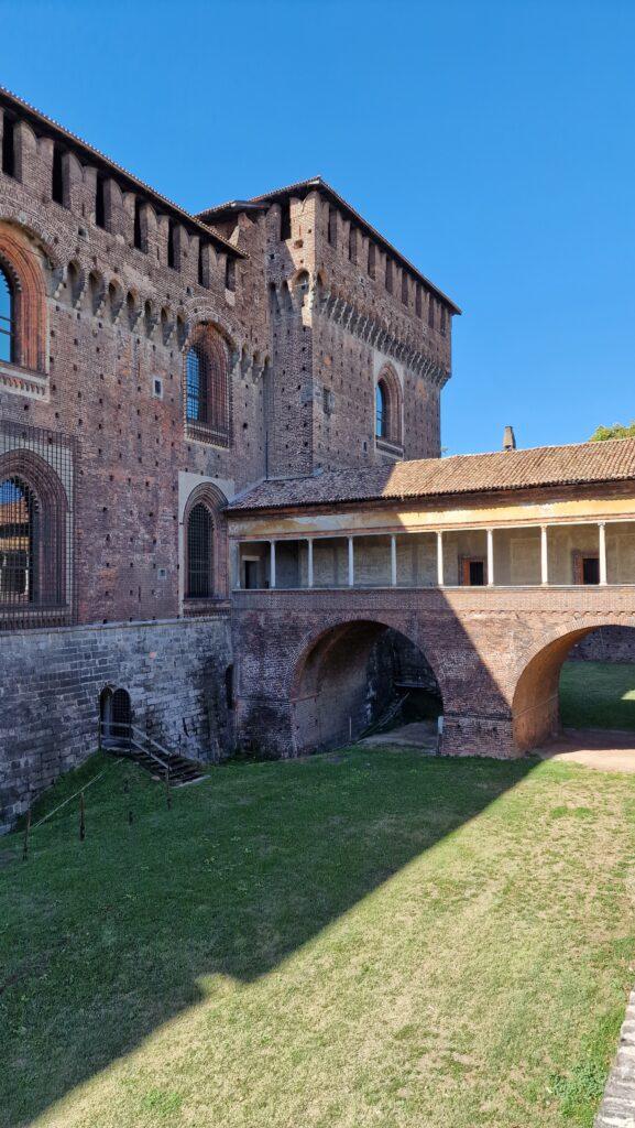 Top 10 Cosa vedere a Milano 17 Cosa vedere a Milano Castello Sforzesco 14