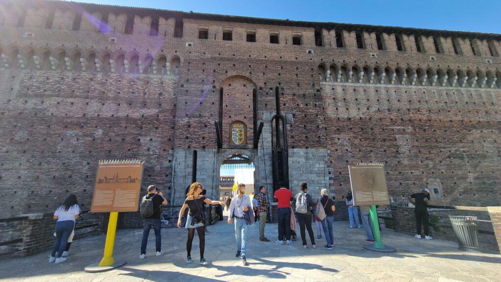 Top 10 Cosa vedere a Milano 25 Cosa vedere a Milano Castello Sforzesco 21