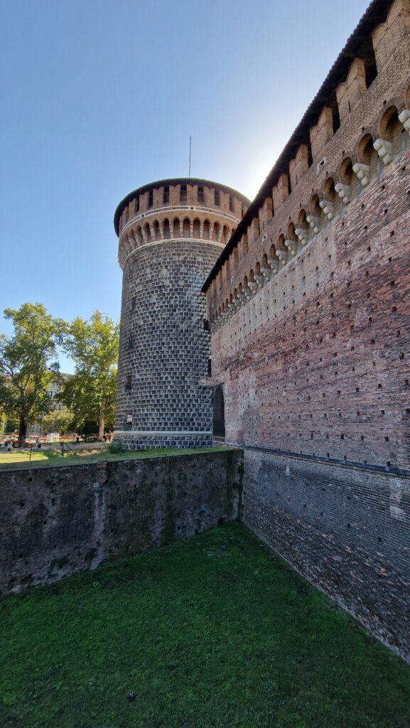 Top 10 Cosa vedere a Milano 30 Cosa vedere a Milano Castello Sforzesco 26
