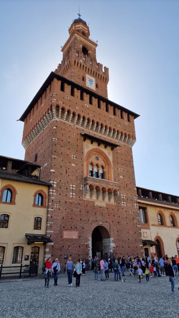 Top 10 Cosa vedere a Milano 39 Cosa vedere a Milano Castello Sforzesco 35