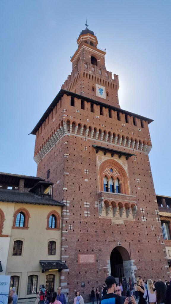 Top 10 Cosa vedere a Milano 7 Cosa vedere a Milano Castello Sforzesco 41