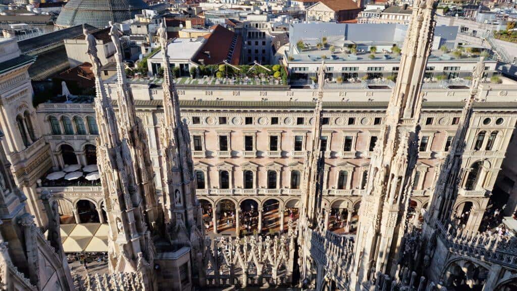 Top 10 Cosa vedere a Milano 69 Cosa vedere a Milano Terrazze dalla Cattedrale Duomo di Milano Piazza Duomo 1