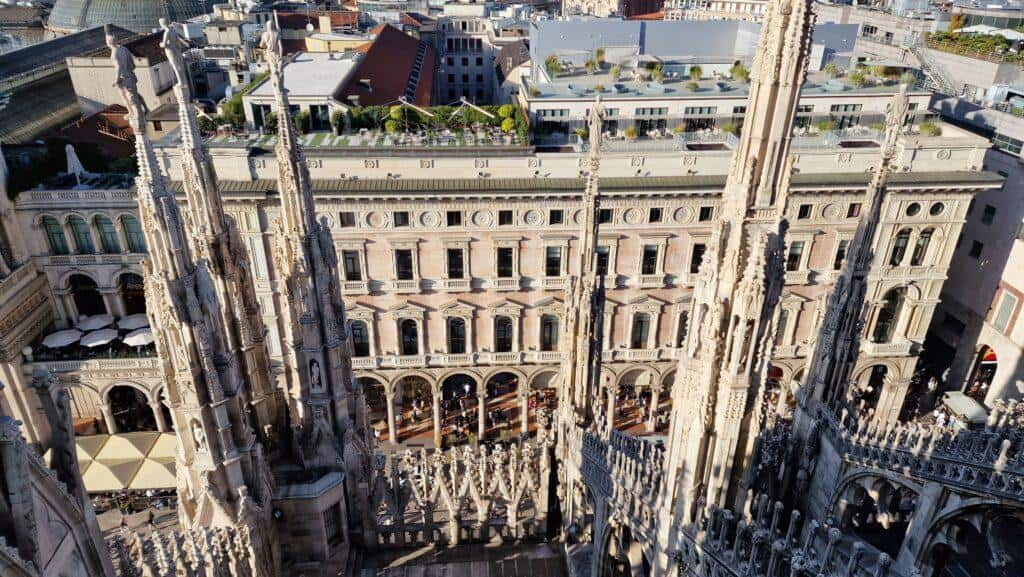 Top 10 Cosa vedere a Milano 90 Cosa vedere a Milano Terrazze dalla Cattedrale Duomo di Milano Piazza Duomo 2