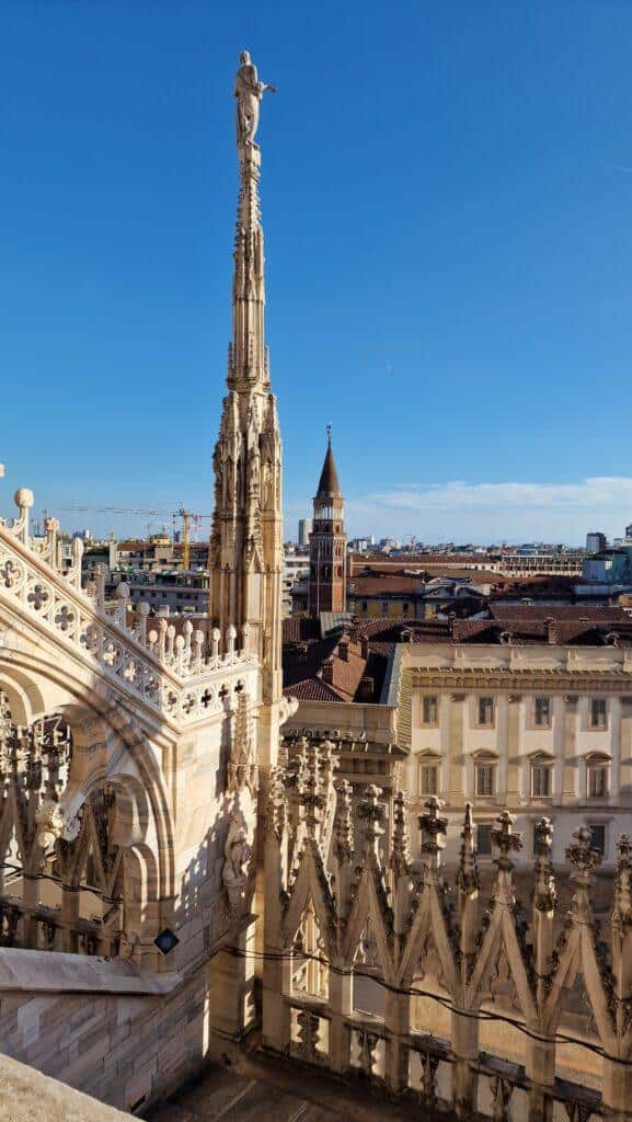 Top 10 Cosa vedere a Milano 111 Cosa vedere a Milano Terrazze dalla Cattedrale Duomo di Milano Skyline 1