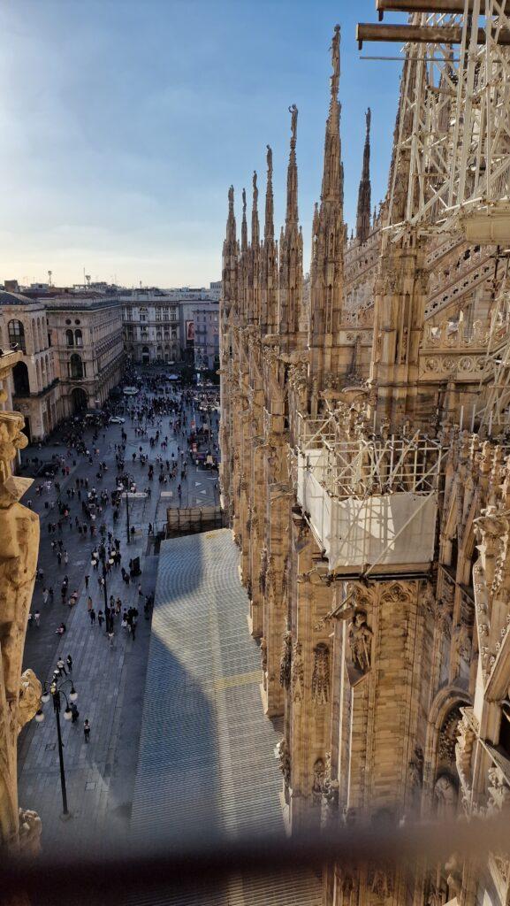 Top 10 Cosa vedere a Milano 116 Cosa vedere a Milano Terrazze dalla Cattedrale Duomo di Milano e Piazza Duomo 1