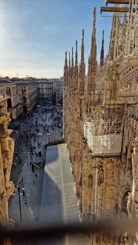 Top 10 Cosa vedere a Milano 117 Cosa vedere a Milano Terrazze dalla Cattedrale Duomo di Milano e Piazza Duomo 2