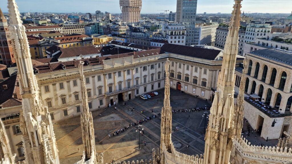 Top 10 Cosa vedere a Milano 105 Cosa vedere a Milano Terrazze dalla Cattedrale Piazza Duomo Museo del Novecento 900 1