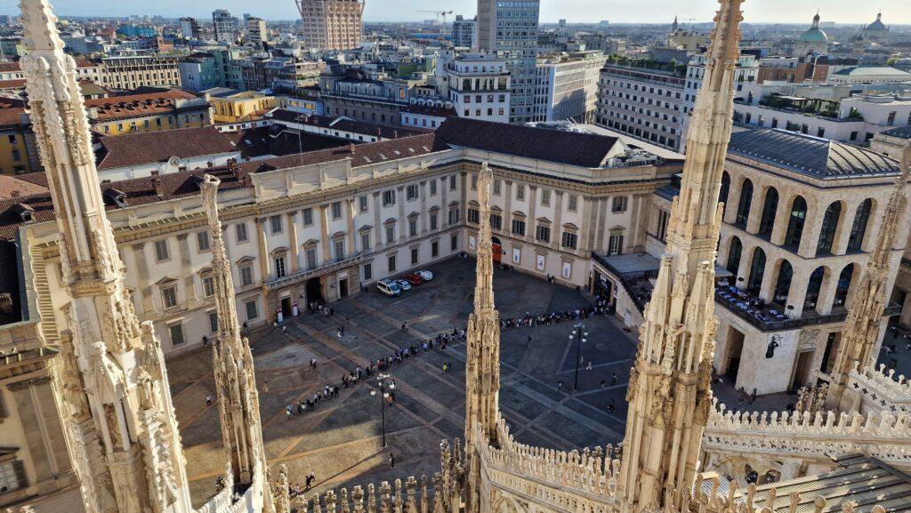 Top 10 Cosa vedere a Milano 107 Cosa vedere a Milano Terrazze dalla Cattedrale Piazza Duomo Museo del Novecento 900 3