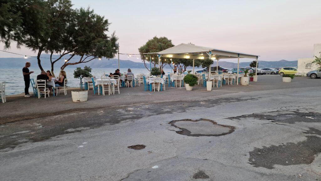 Kissamos, Creta: Cosa Vedere nella Porta d'Accesso a Balos e Falassarna 3 Creta cosa vedere Kissamos ristoranti sul lungomare 2