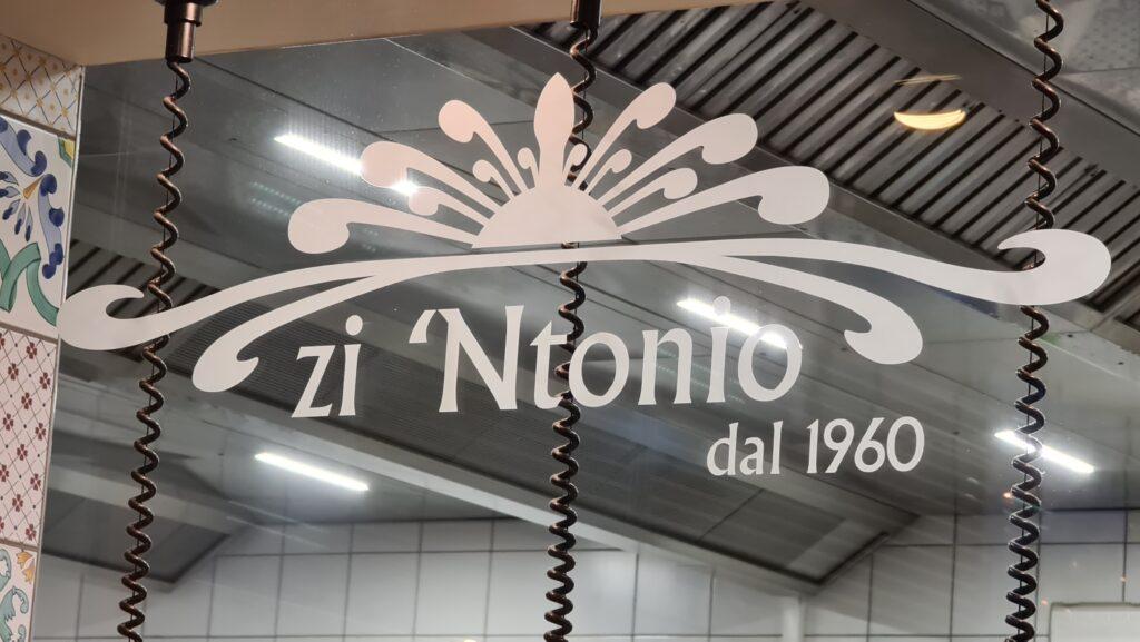 TOP 10 Cosa vedere a Sorrento. Sorrento Spiagge Costiera e... 47 Ristorante Sorrento Zi Ntonio 4